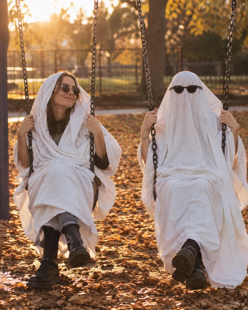 Ghost photoshoot sample: Ghost friends